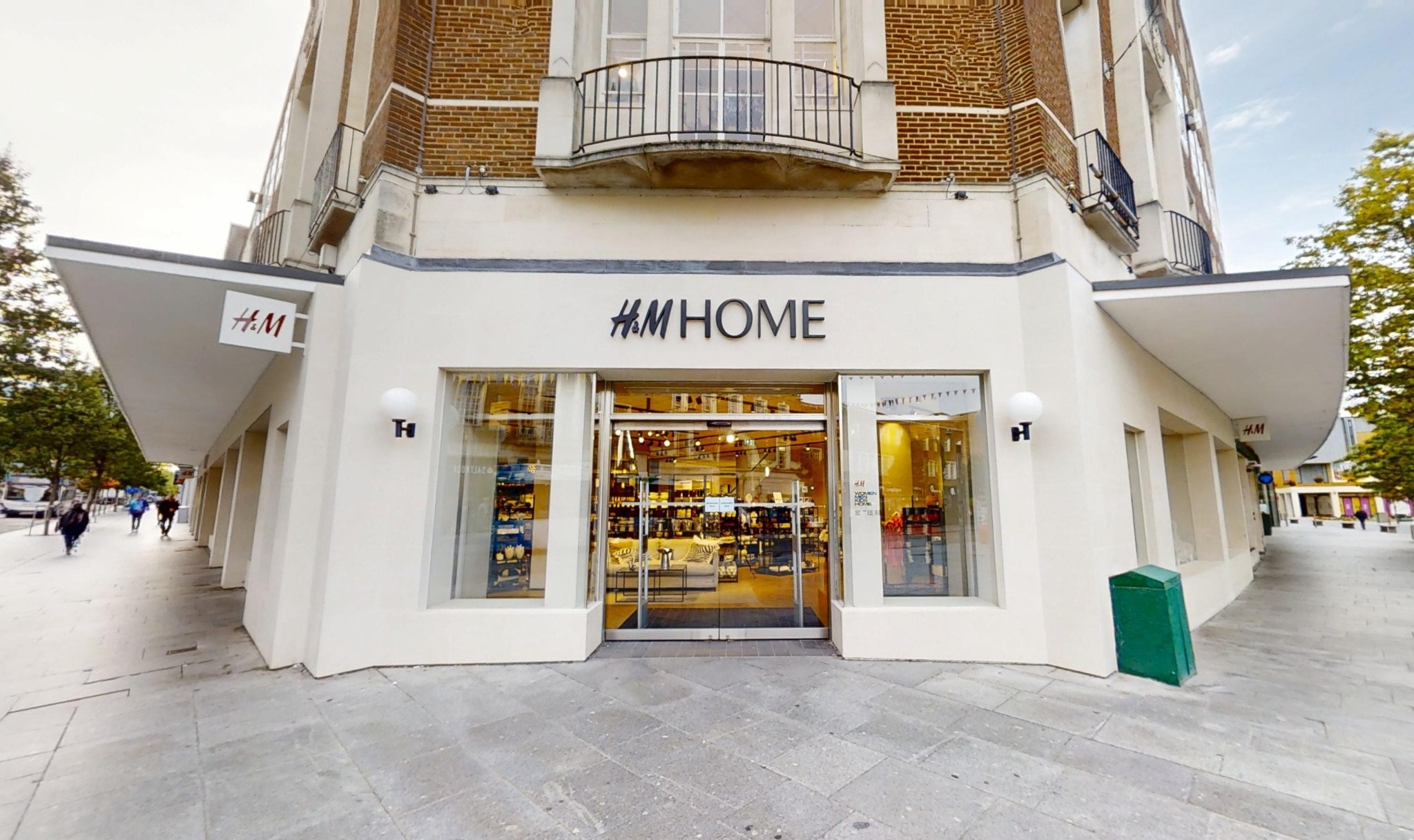 H&M HOME shopfront and entrance in Exeter
